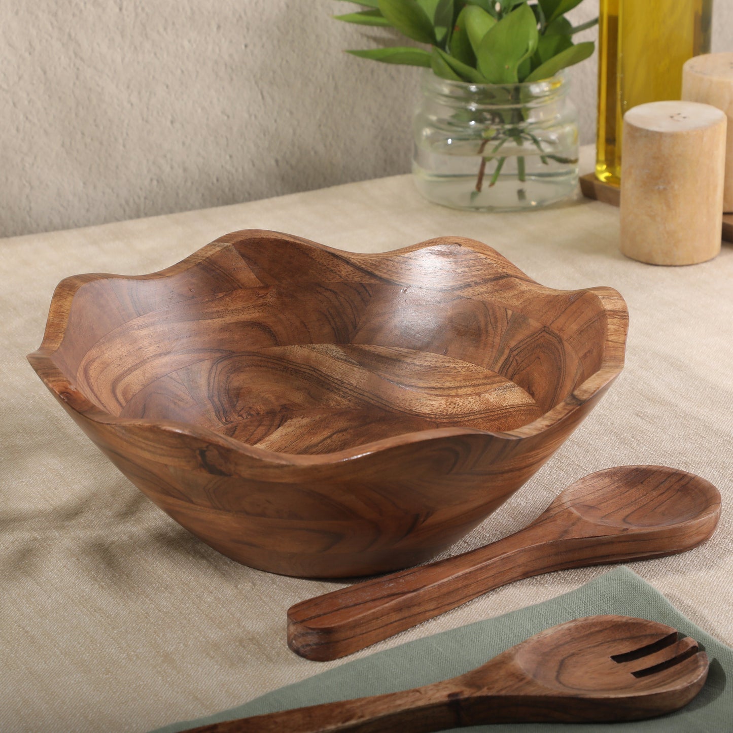 Gibson Home Sandhurst 3-Piece Acacia Wood Salad Bowl Set – 12-Inch Scalloped Serving Bowl with Wooden Salad Servers – Natural Rustic Finish for Dining, Entertaining, or Gifting