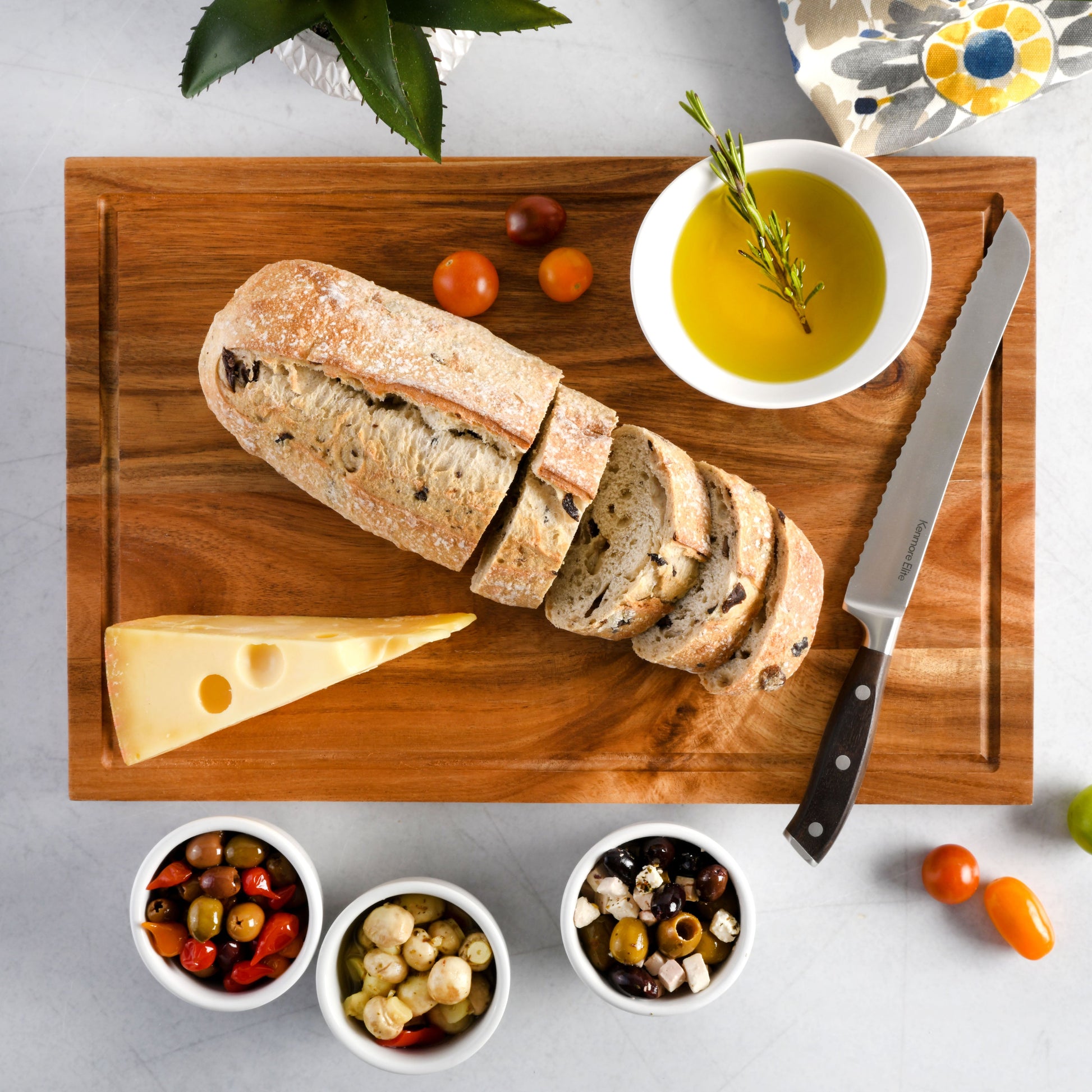 Kenmore Archer 18" x 12" Acacia Wood Cutting Board