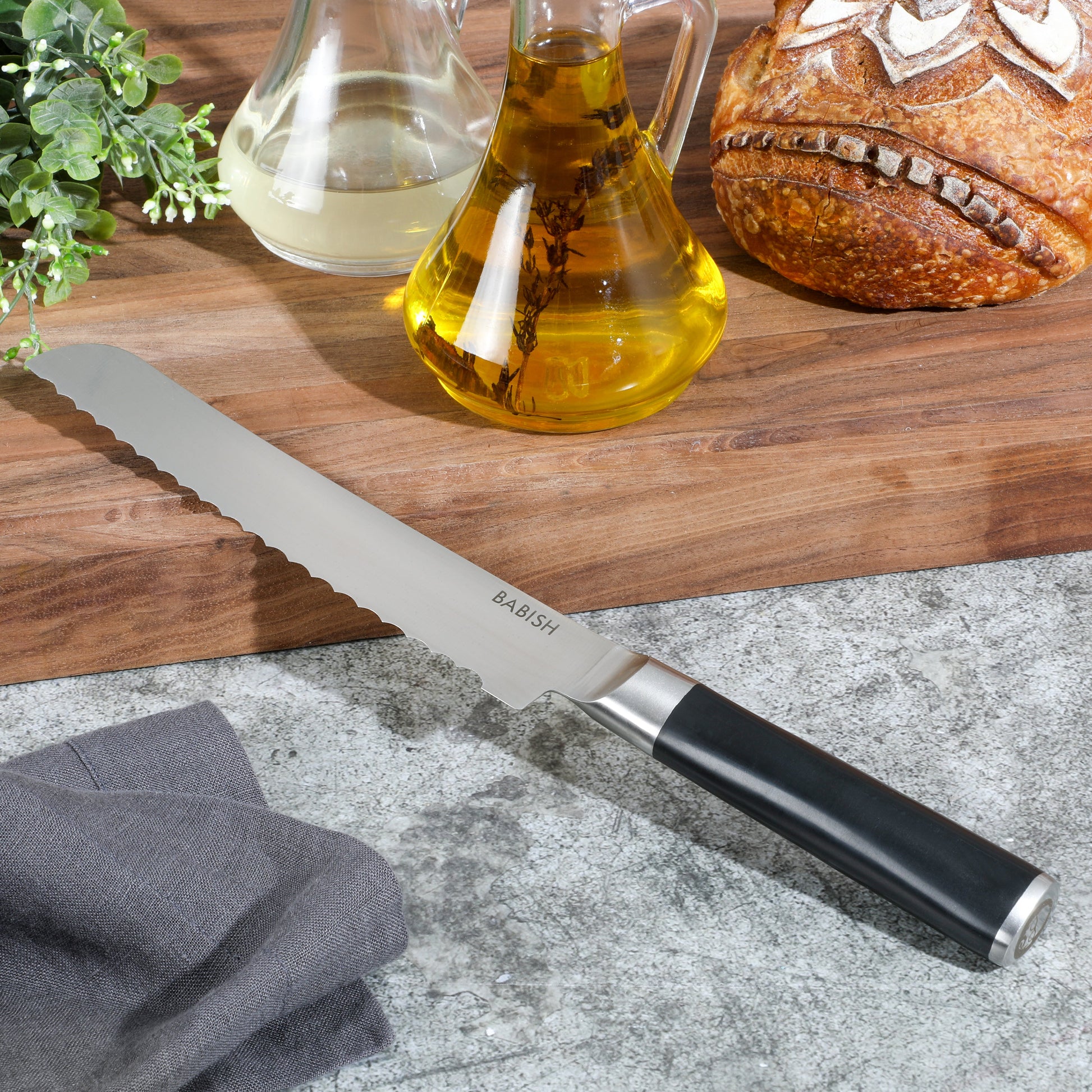 Babish High-Carbon 1.4116 German Steel 8" Bread Knife