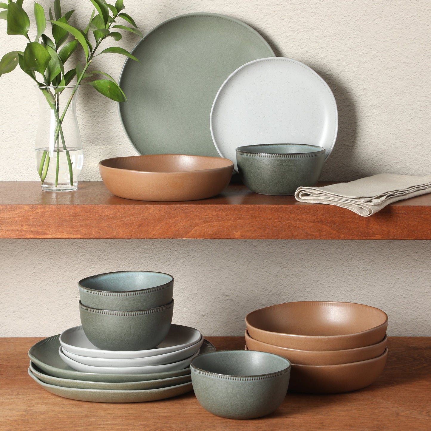 Gibson Elite Menlo Park 16-Piece Pottery Clay Stoneware Dinnerware Set –  Reactive Glaze, Embossed Plates and Bowls W/ Pasta Bowl, Service for 4 – Microwave & Dishwasher Safe