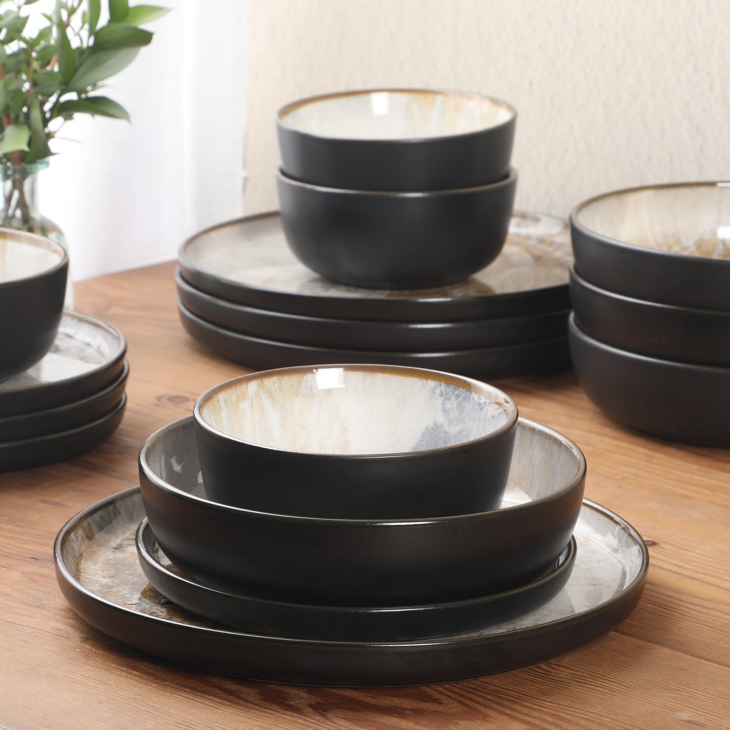 Gibson Elite Chantilly Hill 16-Piece Porcelain Dinnerware Set, Round Plates & Bowls, Multicolor Leaf Design, Microwave & Dishwasher Safe, Service for 4