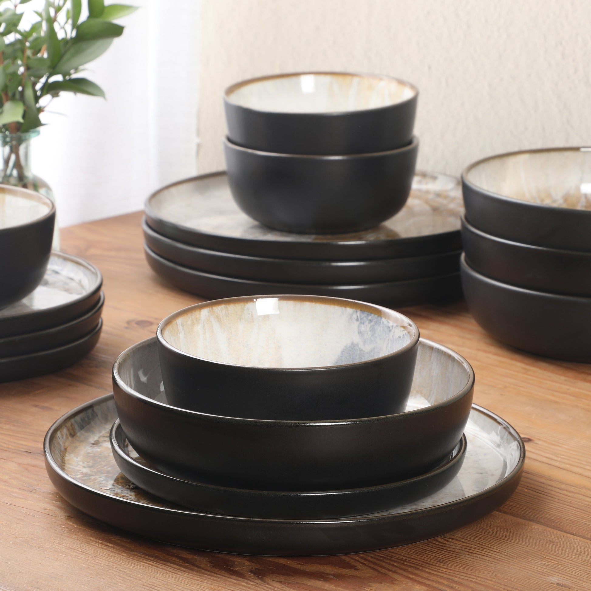 Gibson Elite Chantilly Hill 16-Piece Porcelain Dinnerware Set, Round Plates & Bowls, Multicolor Leaf Design, Microwave & Dishwasher Safe, Service for 4
