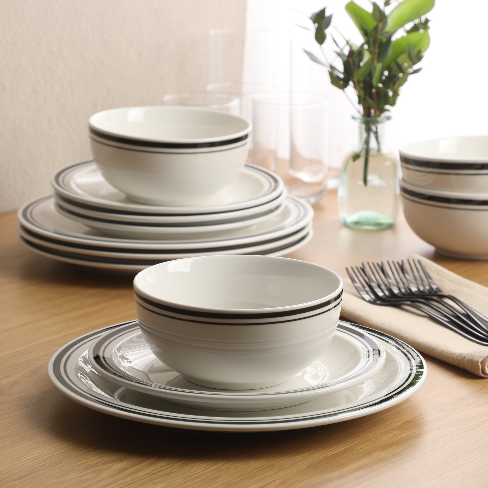 Gibson Home Hometown Diner 12-Piece Porcelain Dinnerware Set, Round Plates and Bowls Set for 4, Dishwasher Safe – Dinner Plate, Salad Plate & Cereal Bowl