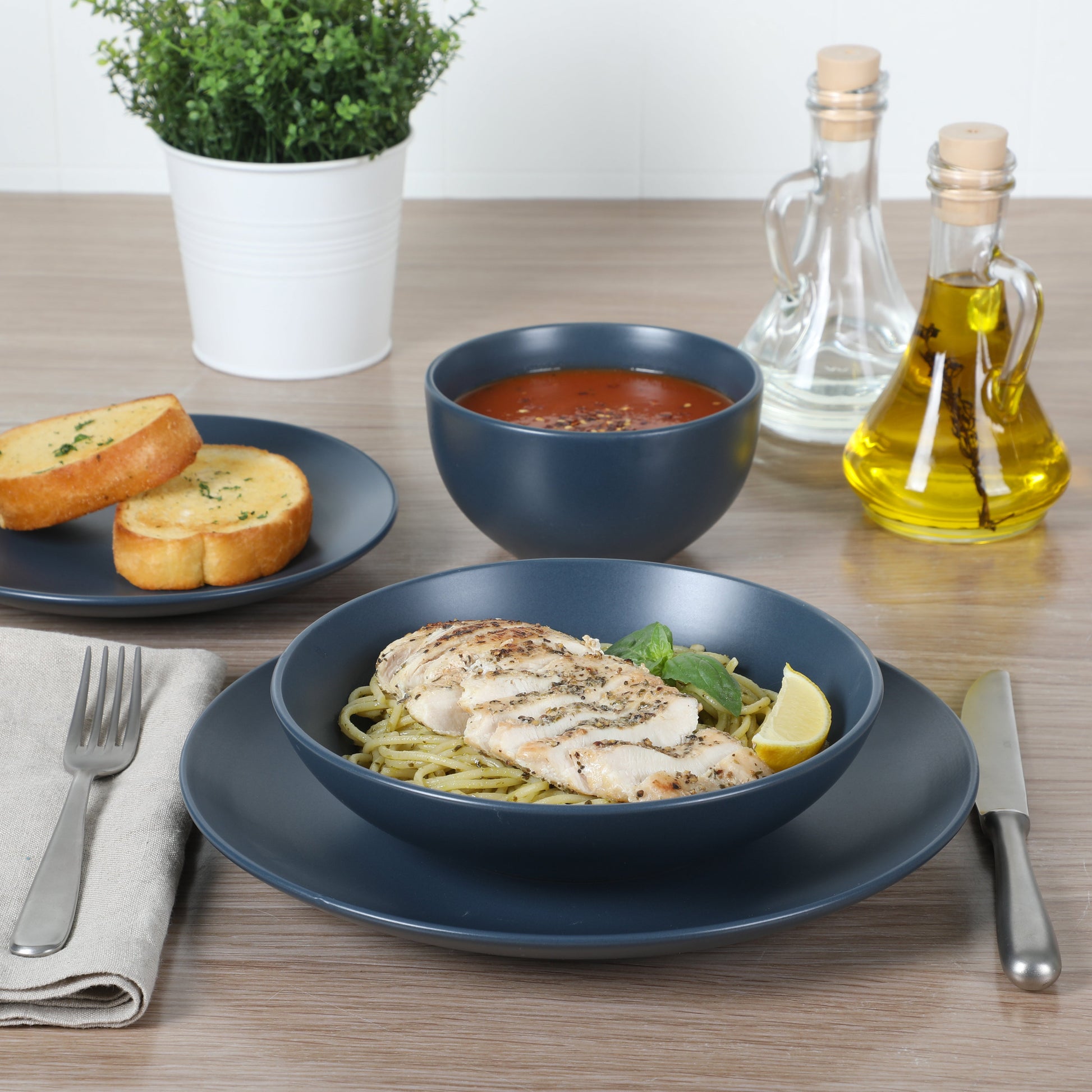 Gibson Home Queenslane 16 Piece Double Bowl Plates and Bowls Dinnerware Set