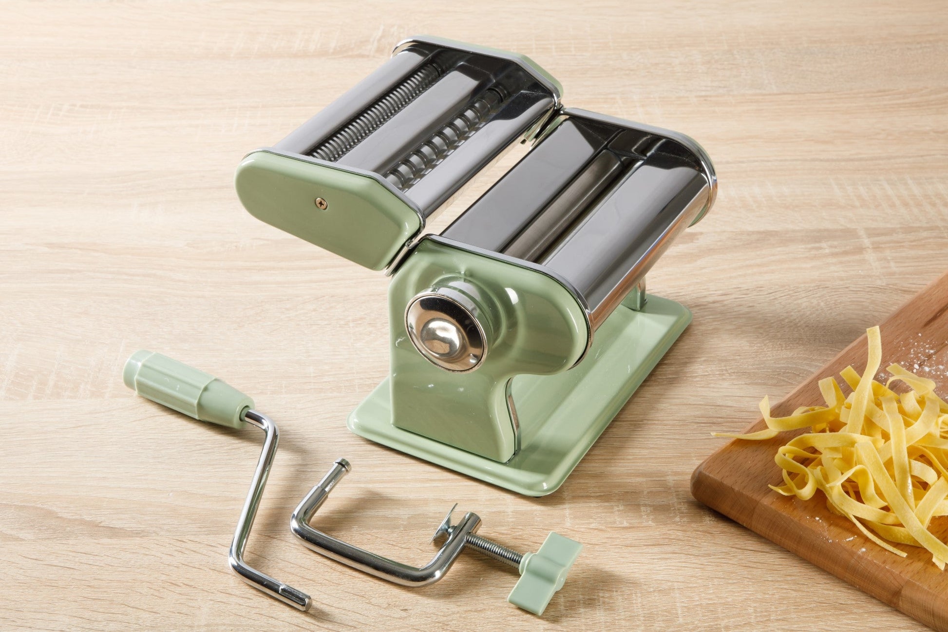 Sur La Table Kitchen Essential Va Bene Manual Pasta Maker Machine, Noodle Maker with Rollers and Cutters, Perfect for Spaghetti, Fettuccini, Lasagna or Dumpling Skin Silver, Stainless Steel/Juniper Green