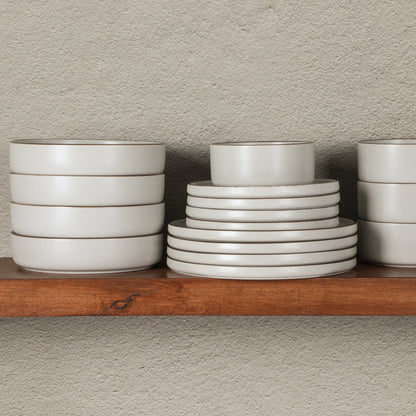 Gibson Elite Gelston Stoneware Matte Reactive Glaze 16 Piece (Service for 4) Plates and Bowl Dinnerware Set