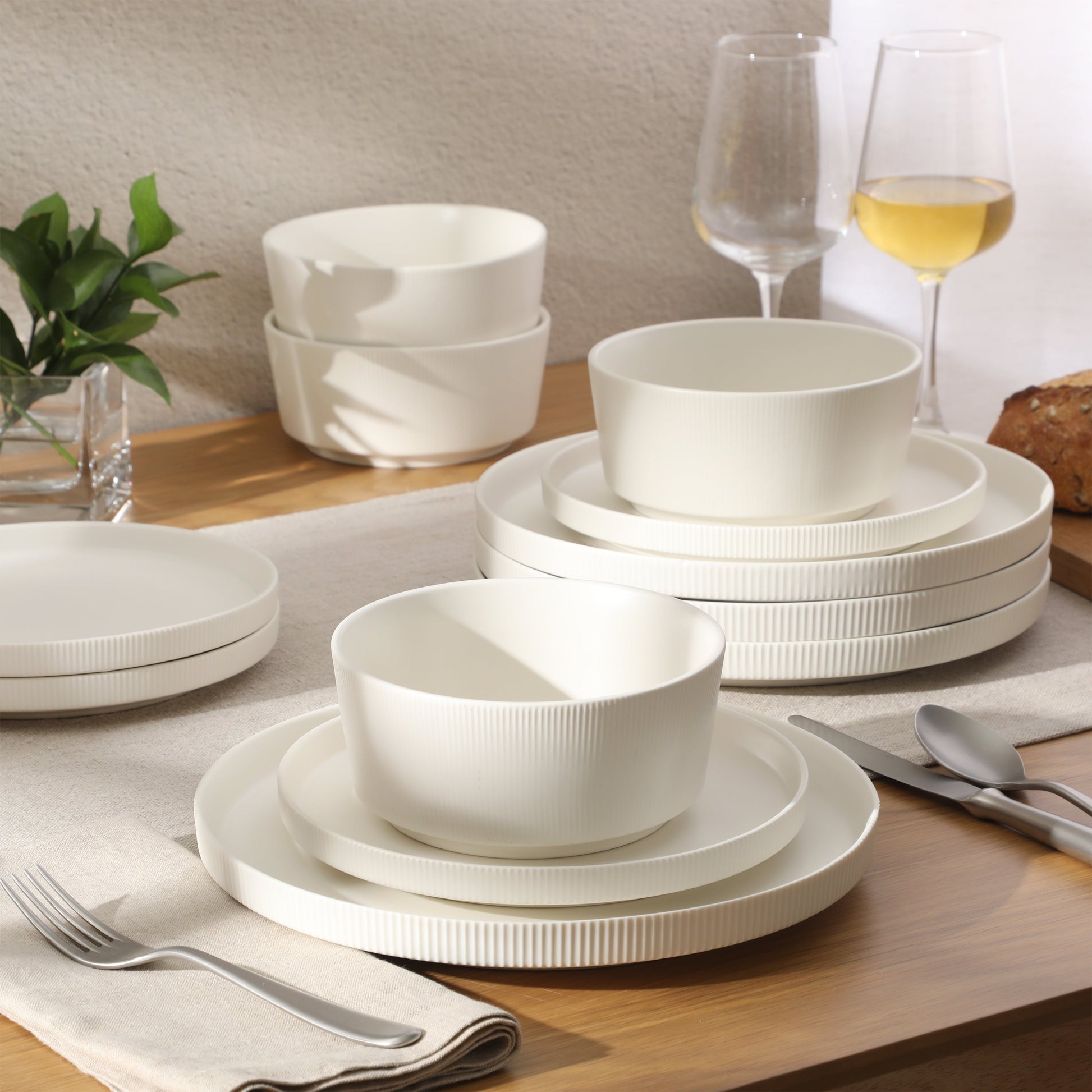 Gibson Home Dempsey Road 12-Piece Stoneware Dinnerware Set – Service for 4, Round Plates and Bowls, Durable Solid Color Modern Embossed Dish Set, Microwave & Dishwasher Safe