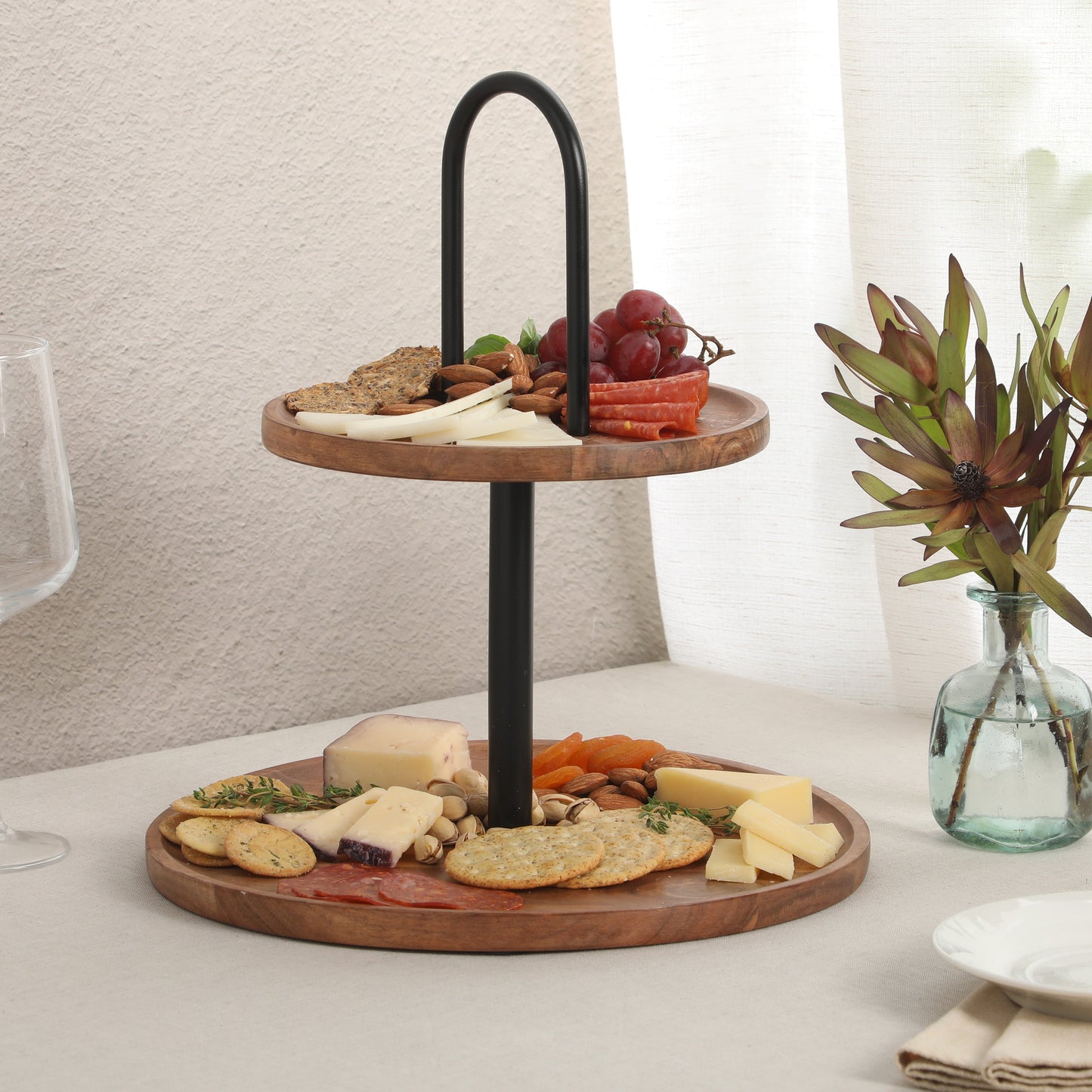 Gibson Home Gracious Dining 2-Tier Round Acacia Wood Serving Tray – Rustic Charcuterie Board Stand with Black Iron Handle – Tiered Party Platter, Dessert Display or Lazy Susan for Entertaining
