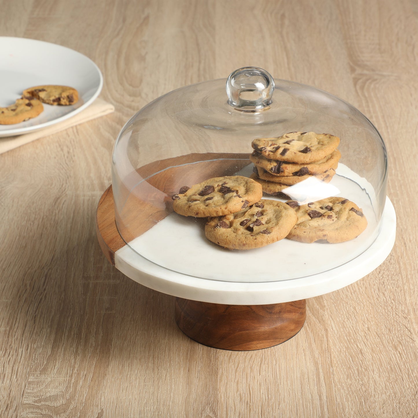 Gibson Elite Ridgehaven 10" Marble & Wood Cake Stand, Serving Platter, Charcuterie Board, and Center Piece Home Décor With Glass Lid