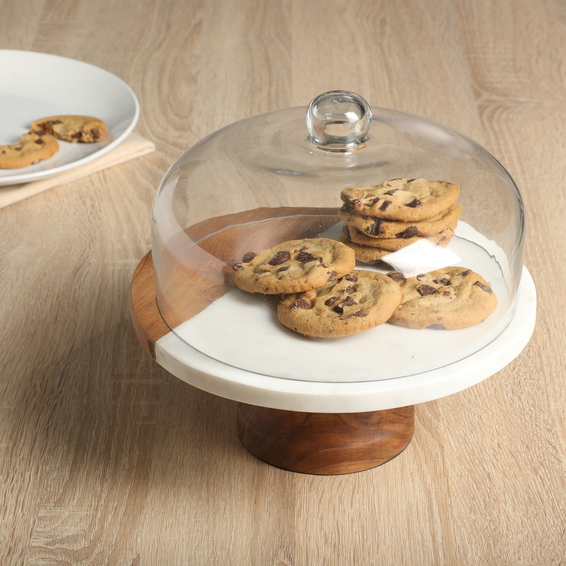 Gibson Elite Ridgehaven 10" Marble & Wood Cake Stand, Serving Platter, Charcuterie Board, and Center Piece Home Décor With Glass Lid
