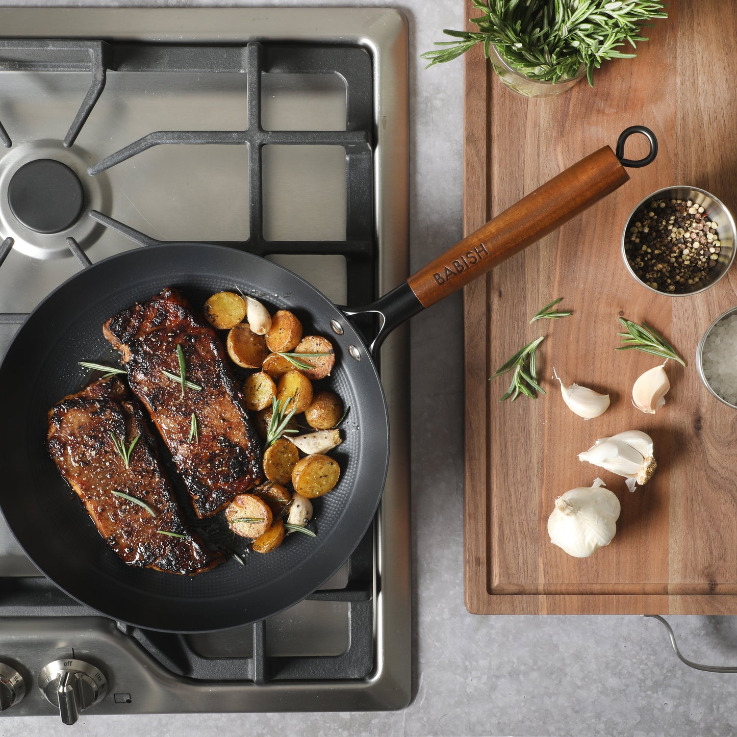 Babish 9.5 Inch/11 Inch Cast Iron Skillet with Wooden Handle, Pre-Seasoned Nonstick Pan with Honeycomb Cooking Surface, Induction Oven Safe Skillet