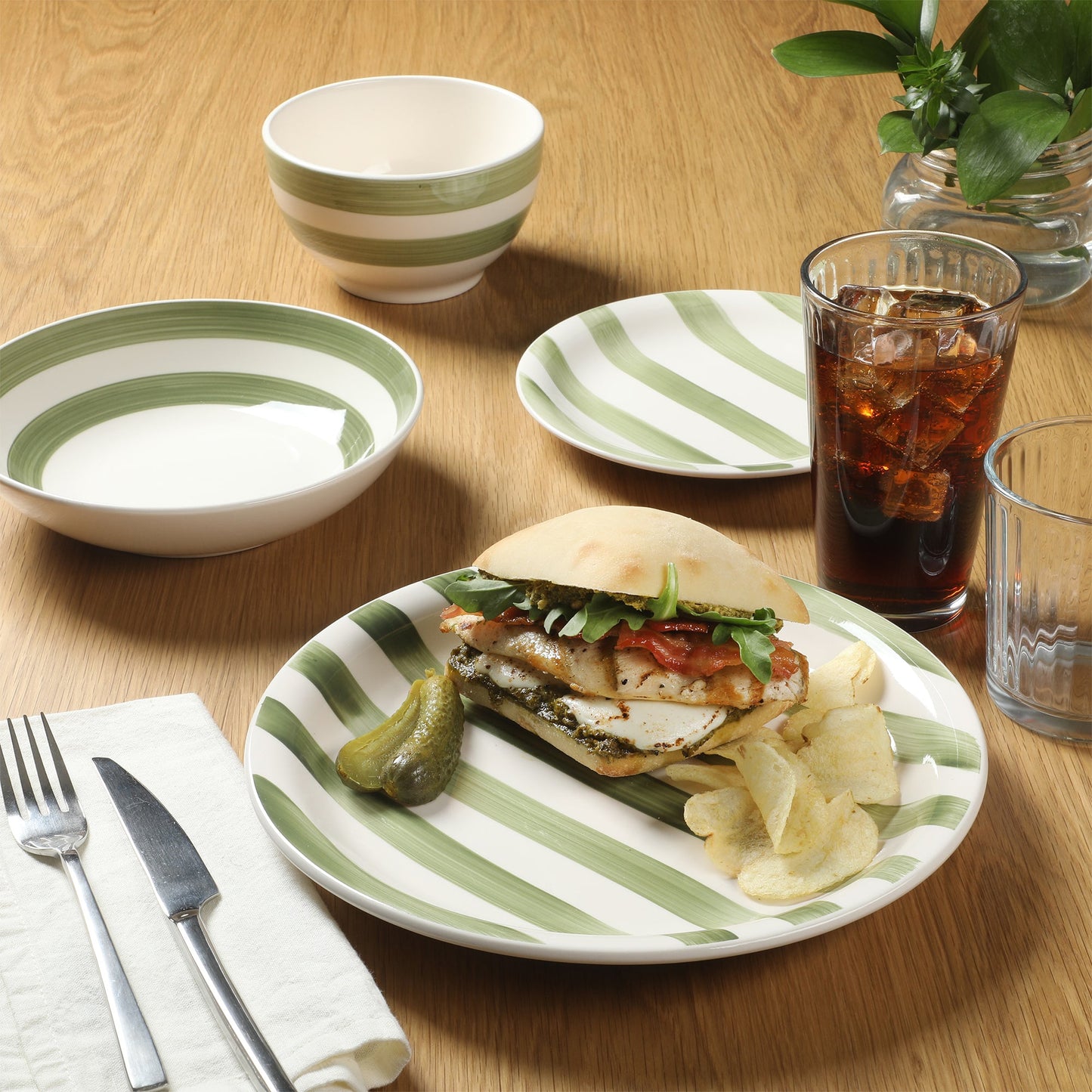 Gibson Home Kenwood Shores 16 Piece Dinnerware Set, Striped, Stoneware, Hand-Painted Plates and Bowls, Service for 4, Microwave & Dishwasher Safe
