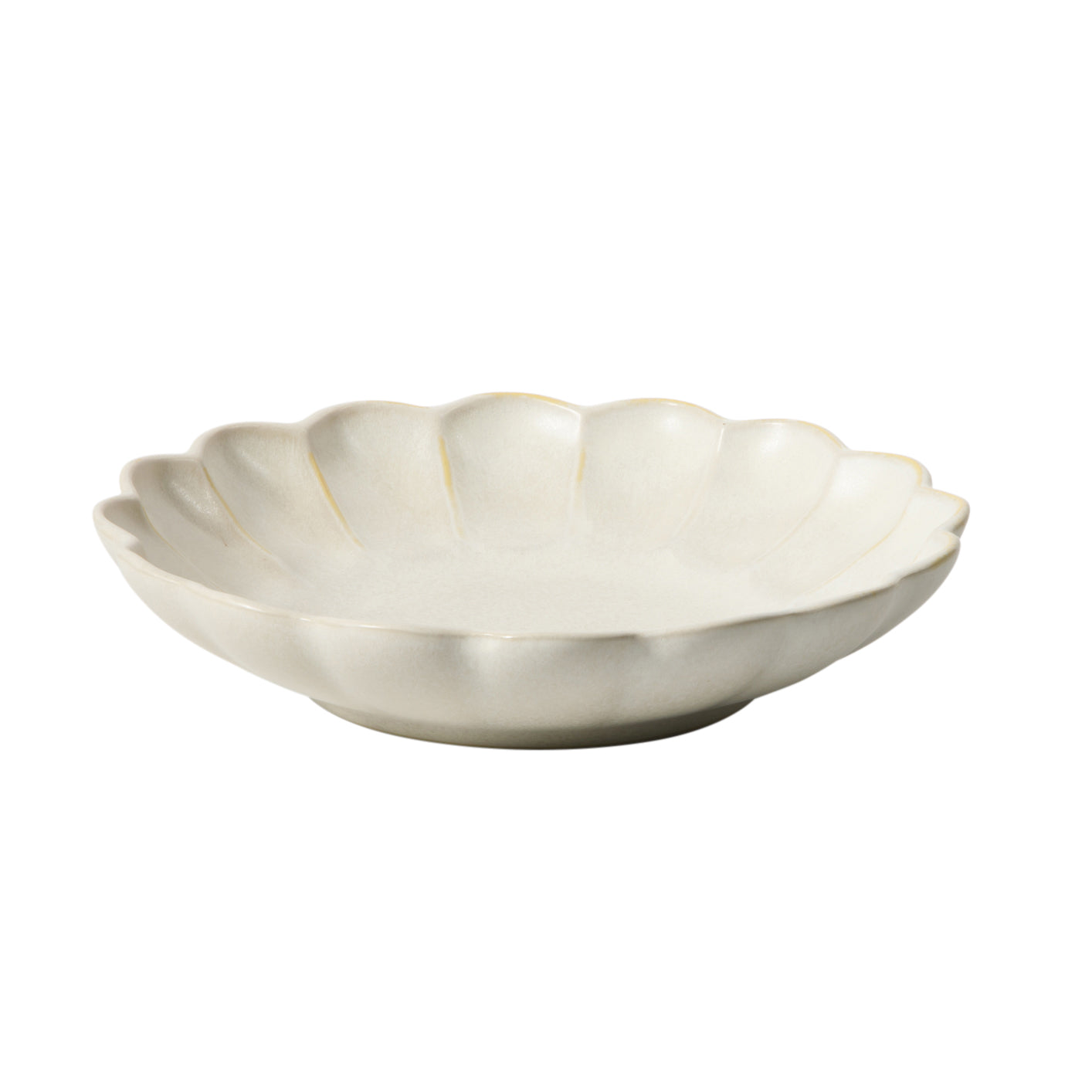 Bloomhouse - 2 Time Oprah's Favorite Things - Yuelu Bloom Dinnerware Set - Scallop Embossed 16 Piece (Service for 4) Plates and Bowls Set - Jasmine White