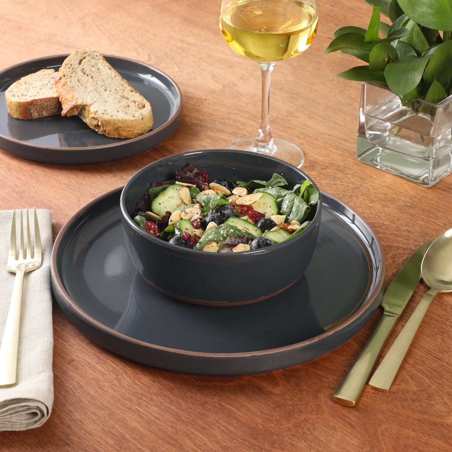 Gibson Elite Northrock Stoneware Dinnerware Set, 12-Piece Service for 4 Plates and Bowls Set – Dishes with Hand-Painted Terracotta Base