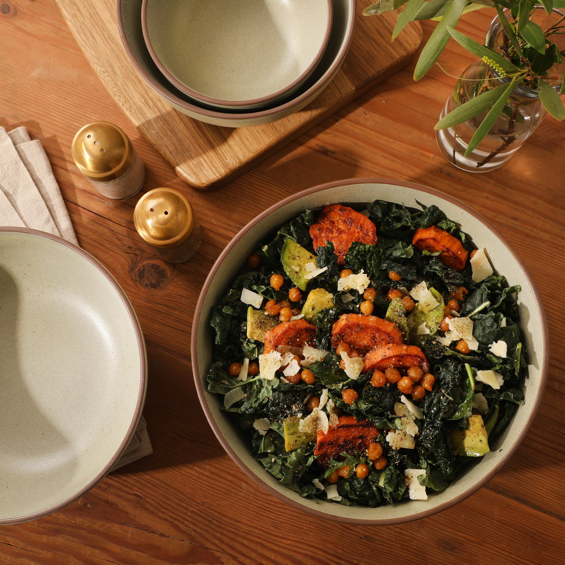 Gibson Elite William Crest 4 Piece Nesting Bowl Set, Round Stoneware Mixing Bowls, Reactive Glaze Finish, 5”, 6.25”, 7.5”, 9”, Prep & Serving Bowls, Microwave & Dishwasher Safe - Green
