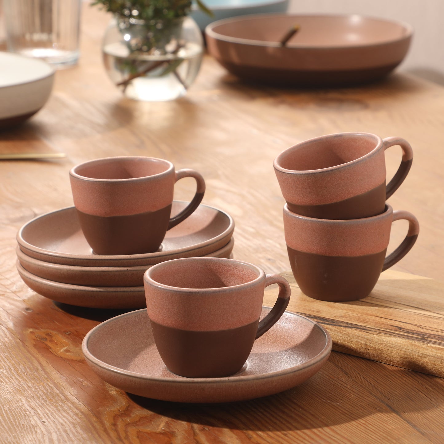 Gibson Elite William Crest 8 Piece Cup & Saucer Set, 4 Stoneware Cups & 4 Saucers, Reactive Glaze Finish, 3.5oz Espresso Cups, 5.5” Saucers, Round Coffee Set, Microwave & Dishwasher Safe