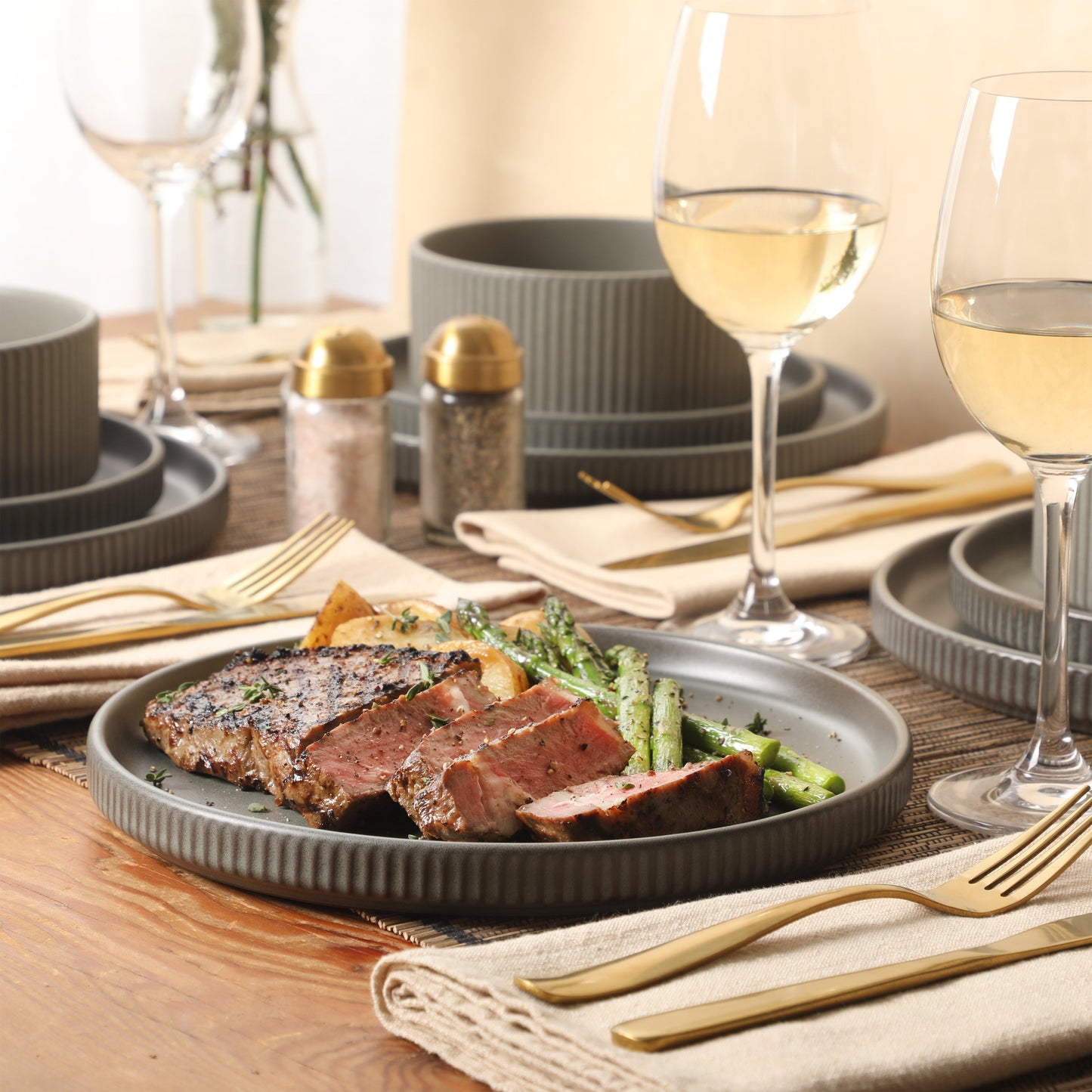 Gibson Elite Townscape Plates and Bowls 12 Piece Dinnerware Set, Service for 4