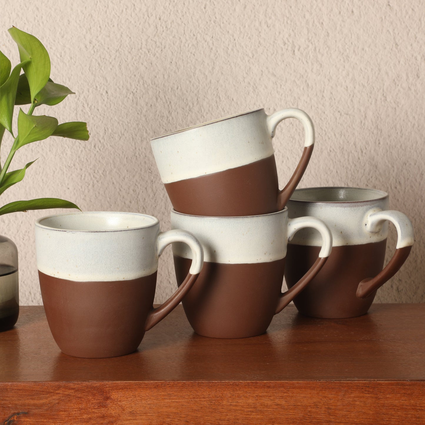 Gibson Elite William Crest 4 Piece Coffee Mug Set, 15oz Stoneware Cups, Reactive Glaze Finish, Round Large Coffee Mugs, Microwave & Dishwasher Safe