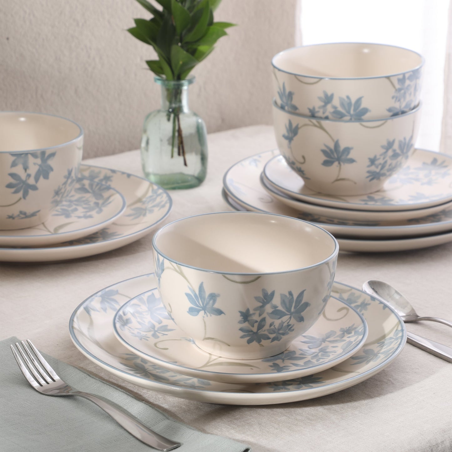 Gibson Home Admiral Hall 12-Piece Matte Stoneware Dinnerware Set – Dinner Plates, Salad Plates & Bowls with Pink Floral Pattern, Durable Everyday Dish Set, Microwave & Dishwasher Safe