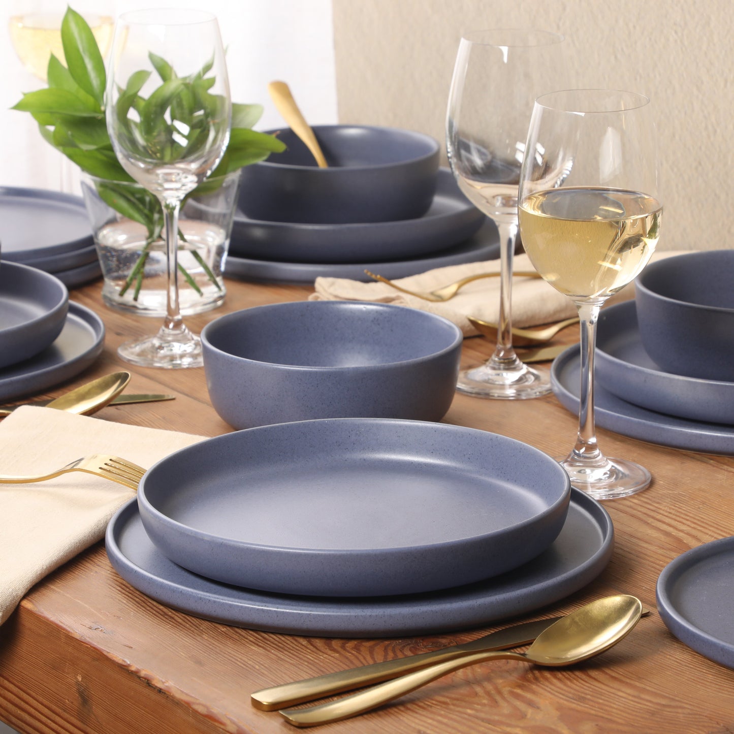 Gibson Elite Bayou Moon Plates and Bowls Sets, 16-Piece Matte Stoneware Dinnerware Sets, Solid Color Reactive Glaze Dish Set, Service for 4