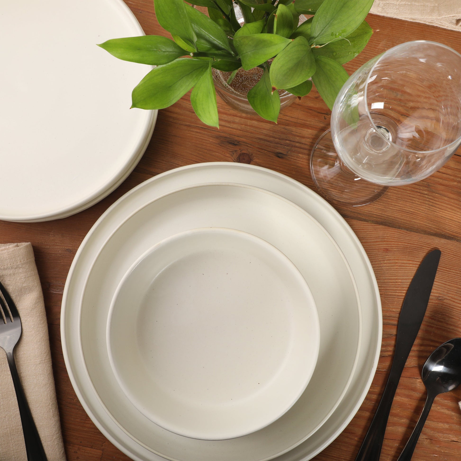 Gibson Elite Bayou Moon Plates and Bowls Sets, 16-Piece Matte Stoneware Dinnerware Sets, Solid Color Reactive Glaze Dish Set, Service for 4