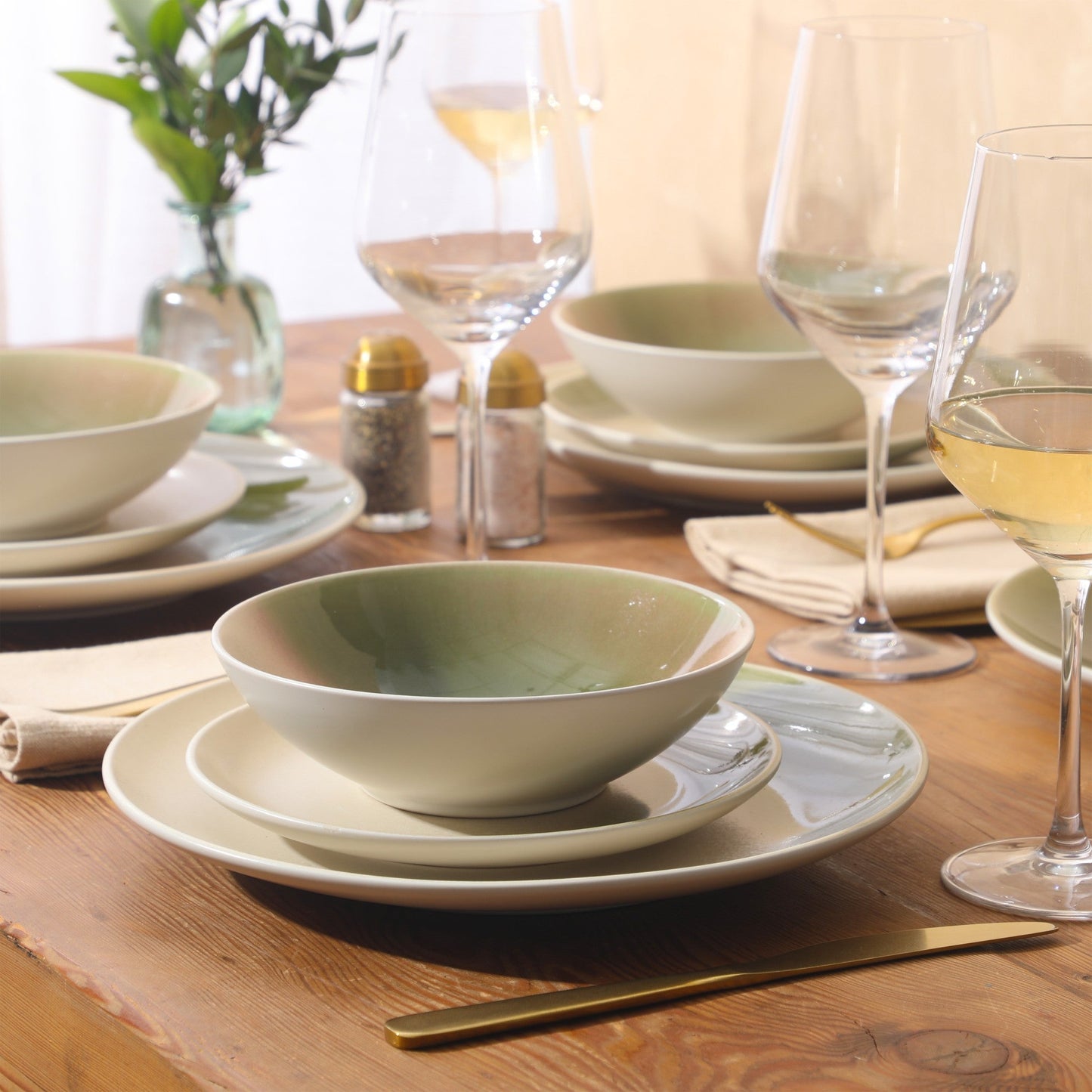 Gibson Elite Crescenton Plates and Bowls Sets, 12-Piece Stoneware Dinnerware Sets, Round Reactive Glaze Dish Set, Service for 4