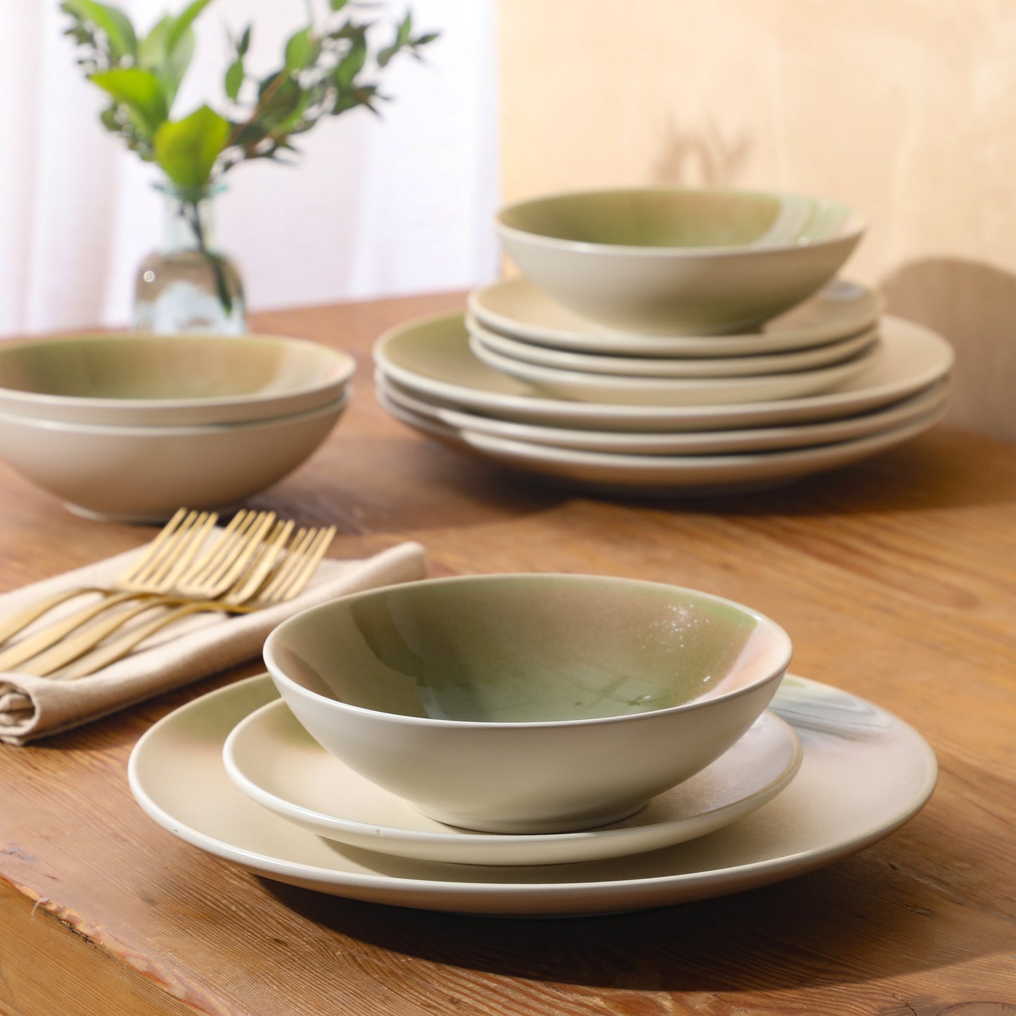 Gibson Elite Crescenton Plates and Bowls Sets, 12-Piece Stoneware Dinnerware Sets, Round Reactive Glaze Dish Set, Service for 4