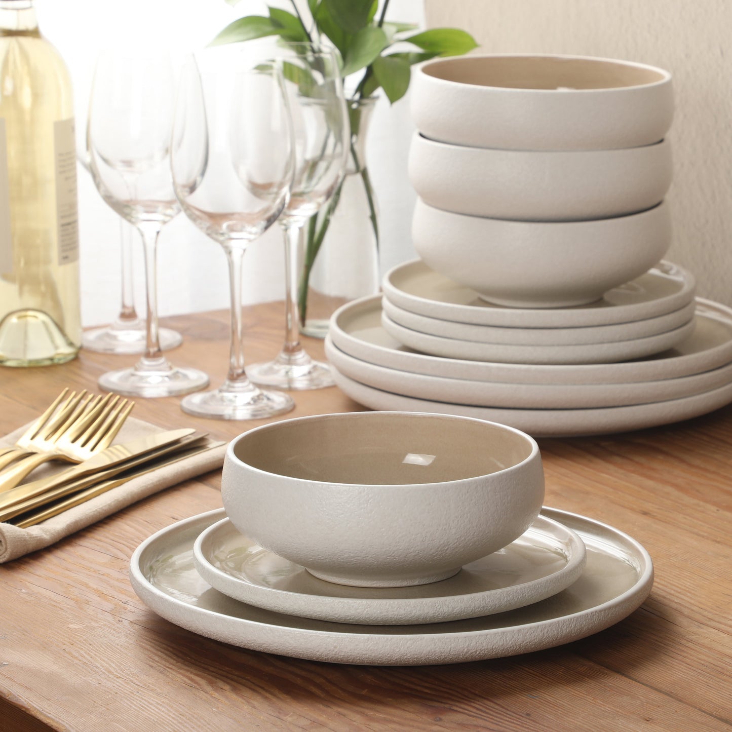 Gibson Elite Pacifco Beach Plates and Bowls Sets, 12-Piece Stoneware Dinnerware Sets, Reactive Glaze Dish Set, Service for 4