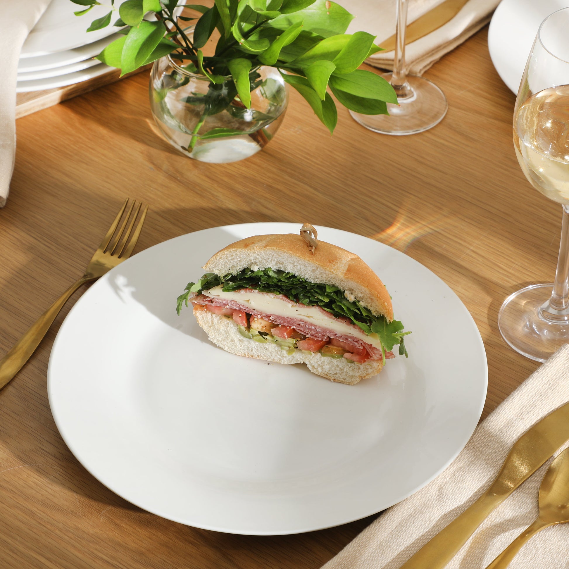 Gibson Home Great Essentials 6-Piece Dinner Plate Set, 10.5 Inch Fine Ceramic Round Plates, Microwave and Dishwasher Safe, White