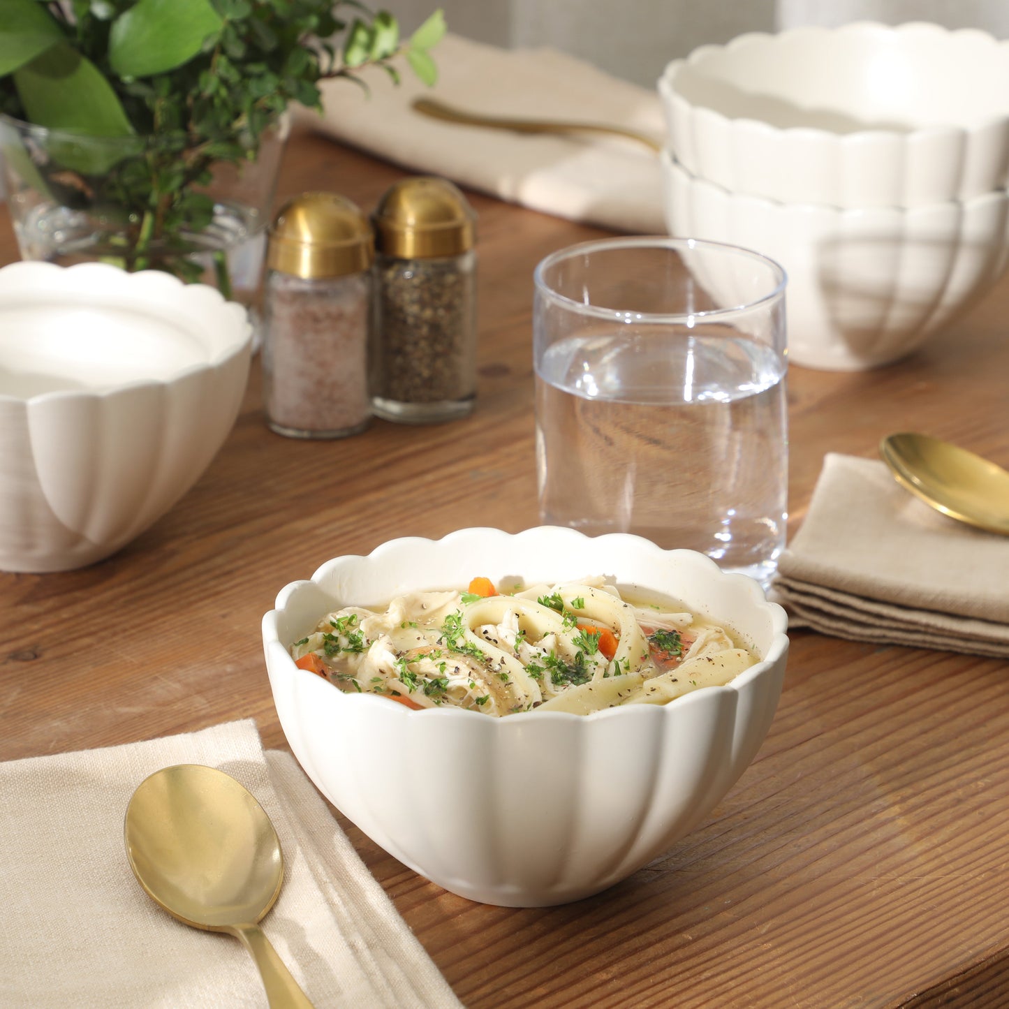 Gibson Elite Bistro Fleur Stoneware Cereal Bowls Set of 4, 5.5-Inch Scalloped Bowls, Fluted Kitchen Bowls for Cereal, Soup, Salad