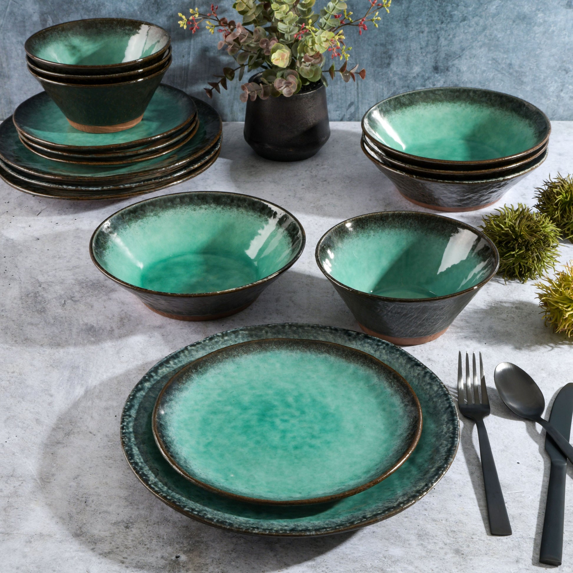 Gibson Elite Green Lantern 16-Piece Double Bowl Reactive Terracotta Dinnerware Set